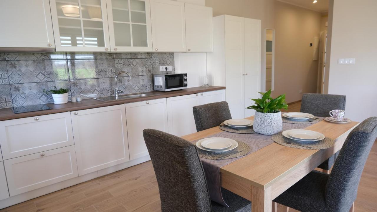 Komfort Apartament Naleczow Luaran gambar